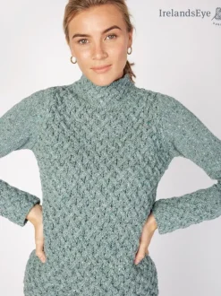 Luxurious Wool & Cashmere Trellis Sweater - Ocean Mist